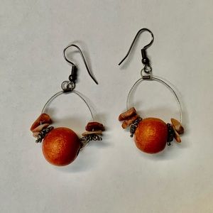 Handcrafted Dangling Wire Wood Bead Earing